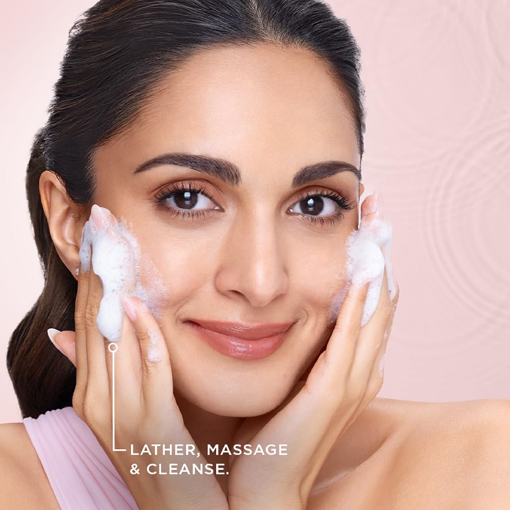 POND'S BRIGHT BEAUTY SPOT-LESS FAIRNESS & GERM REMOVAL FACEWASH 100GM