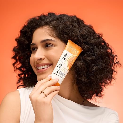 JOVEES HERBAL REVITA GLOW VITAMIN C FACE WASH FOR GLOWING AND BRIGHTENING SKIN-75G
